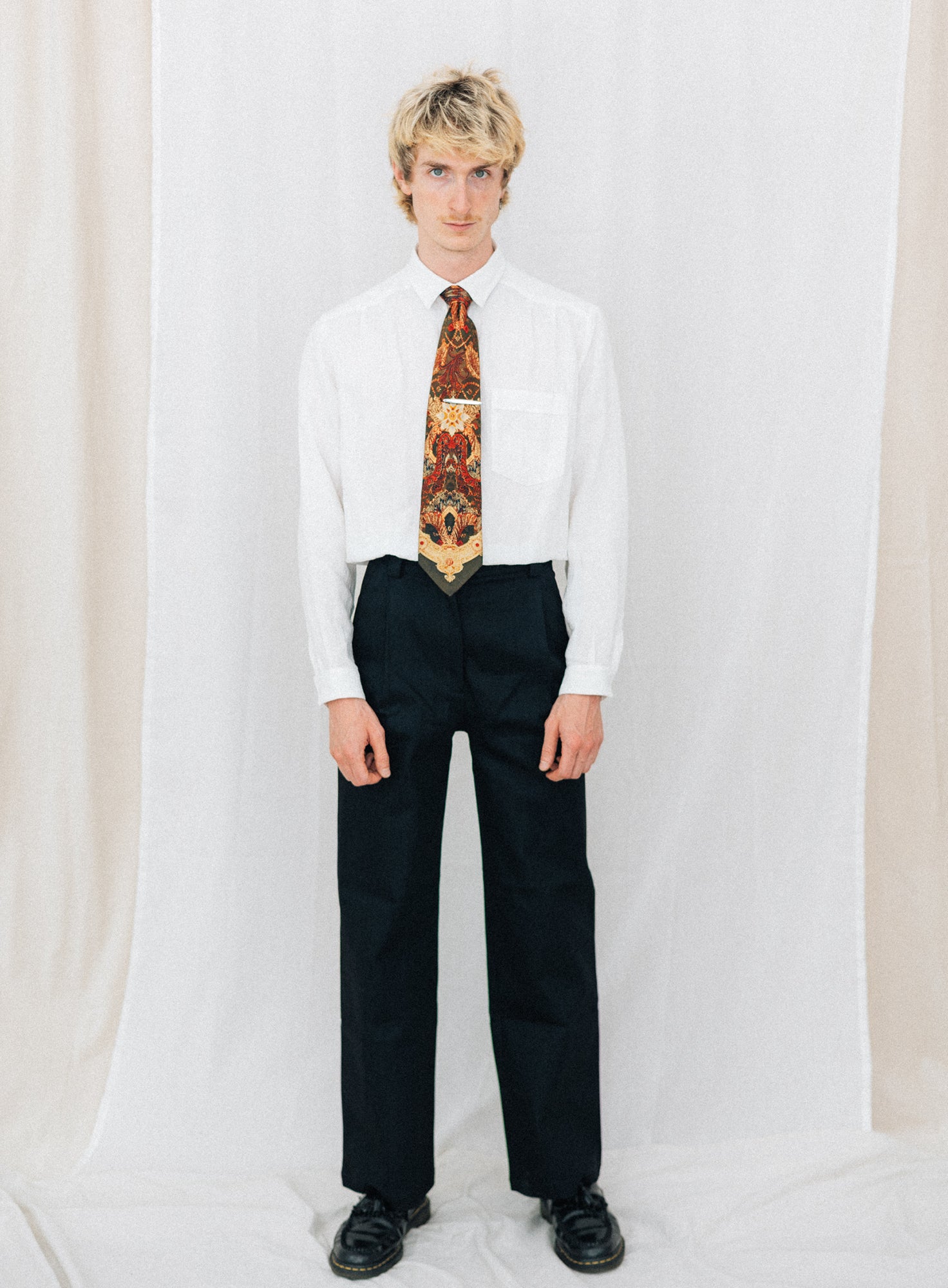 FAVORITE 07 | BLACK DENIM HIGH WAIST PANTS