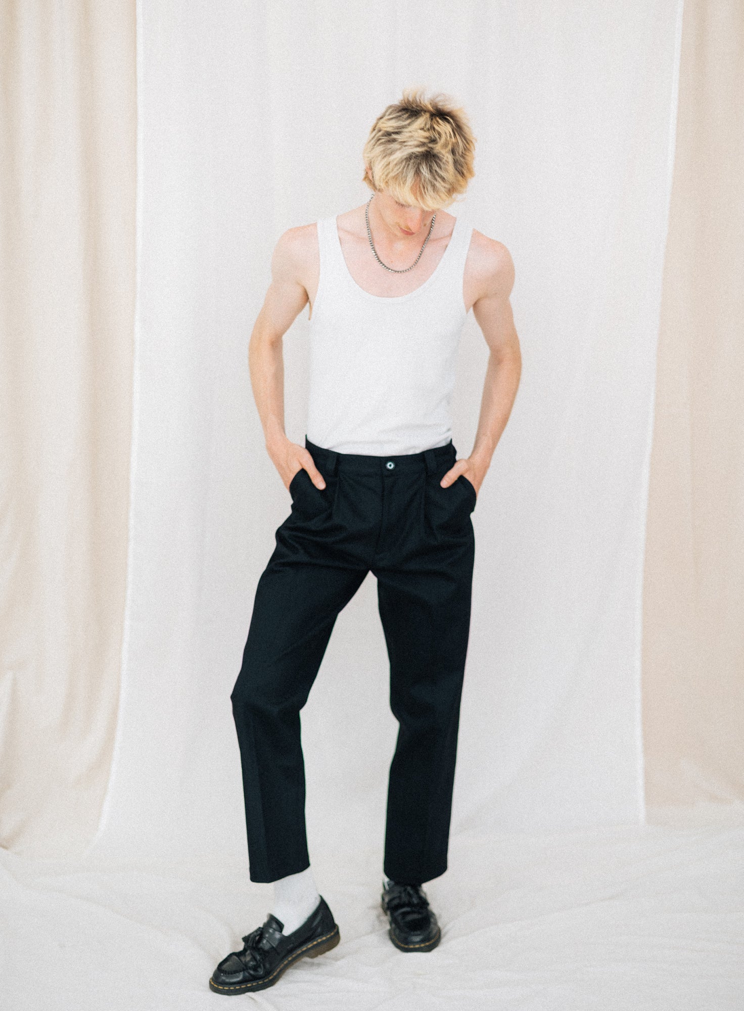 FAVORITE 05 | BLACK DENIM SMART PANTS