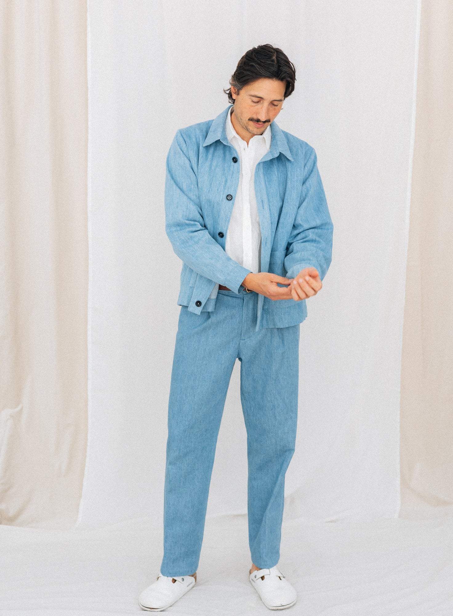 FAVORITE 05 | LIGHT DENIM SMART PANTS