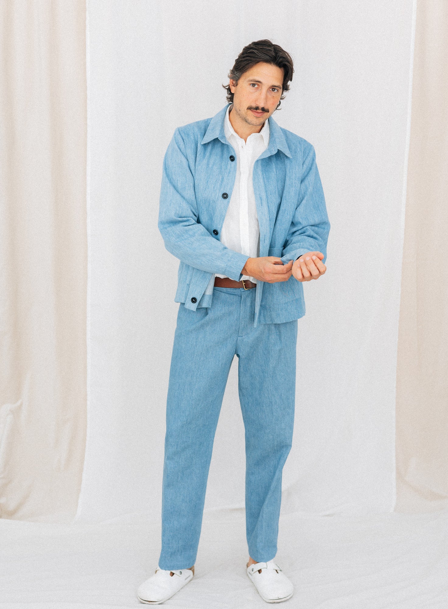 FAVORITE 05 | LIGHT DENIM SMART PANTS