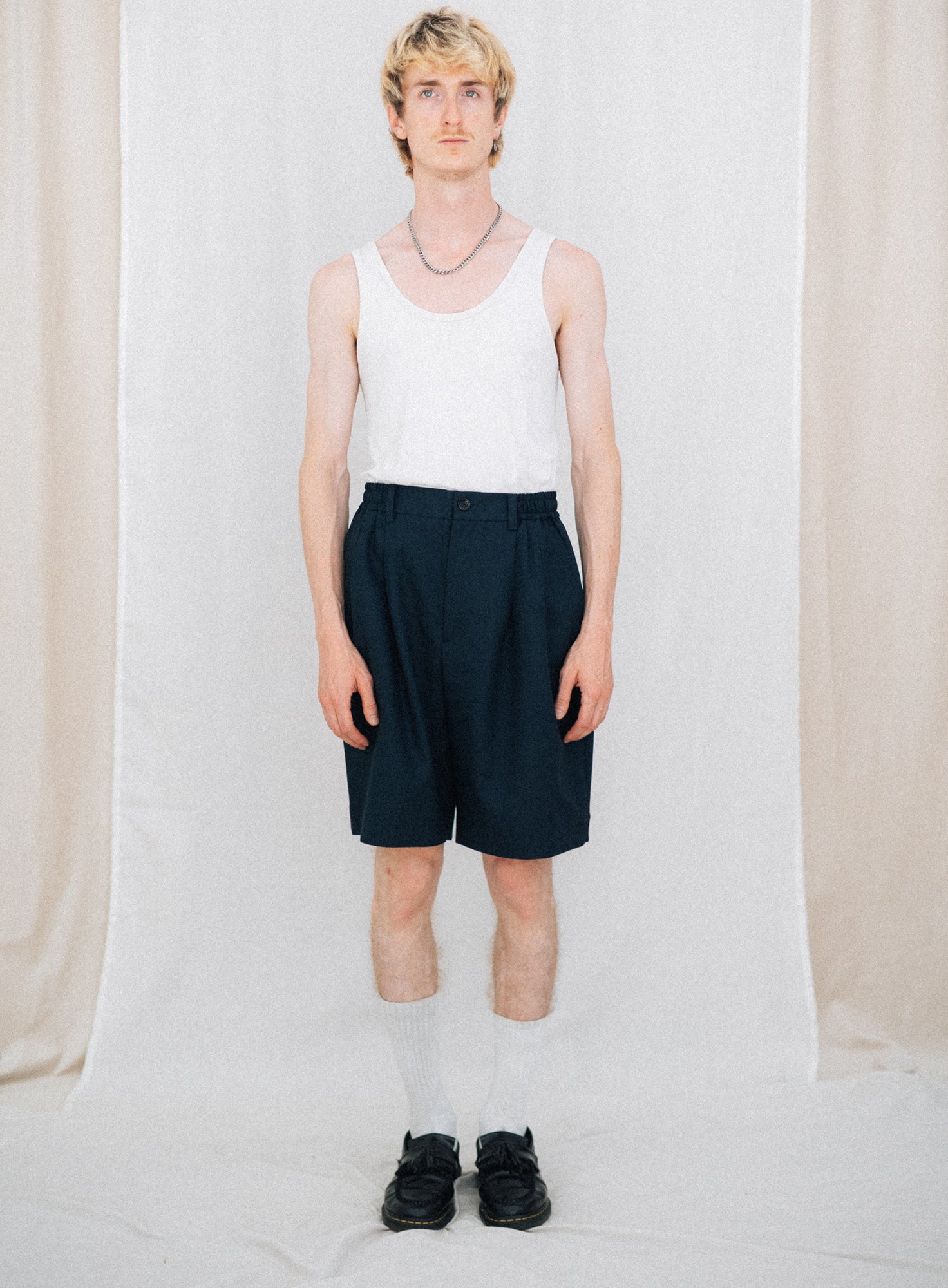 FAVORITE 11 | TAILORED WIDE SHORT PETROL