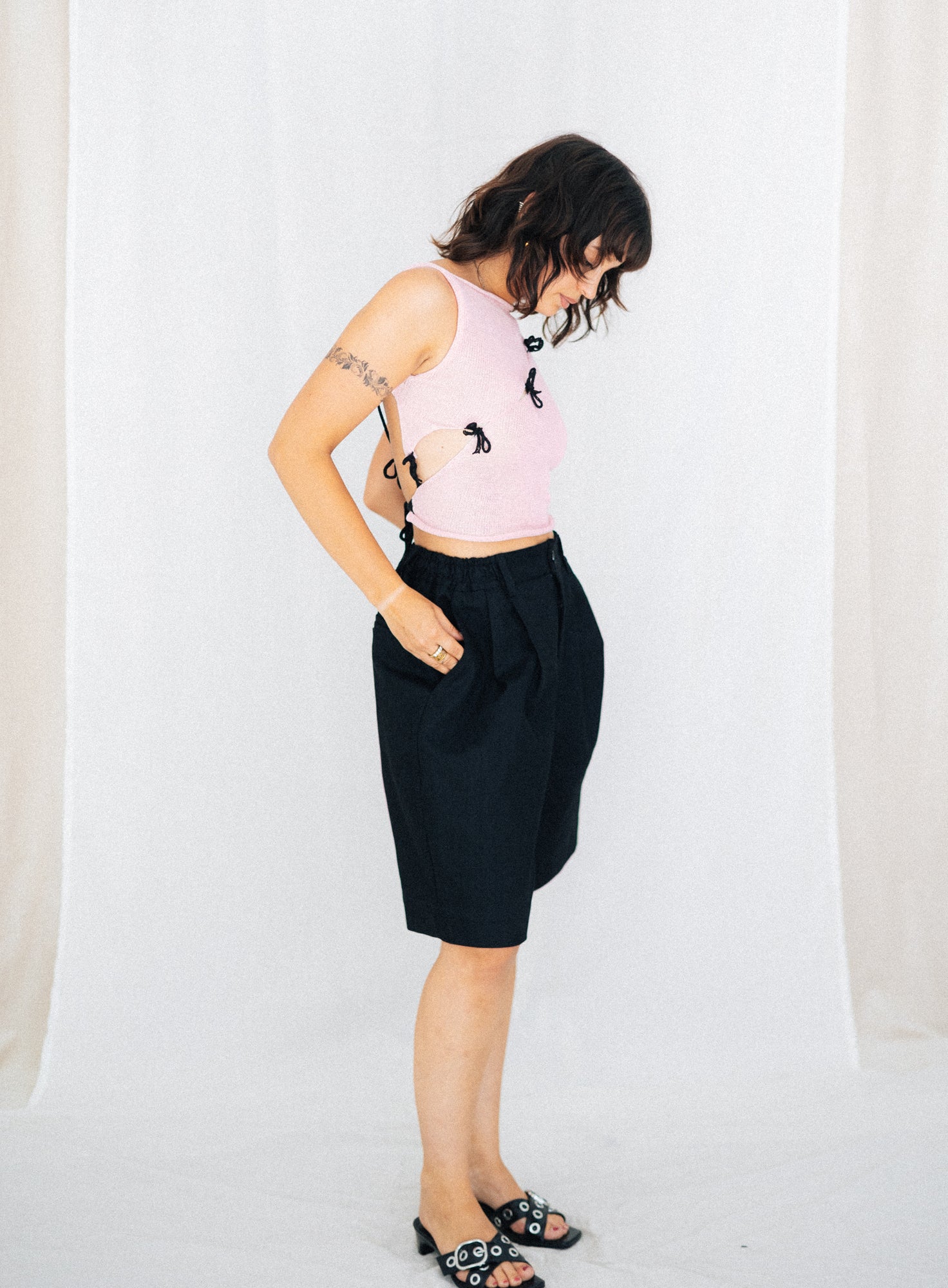 BACKLESS BOWS TOP | PINK