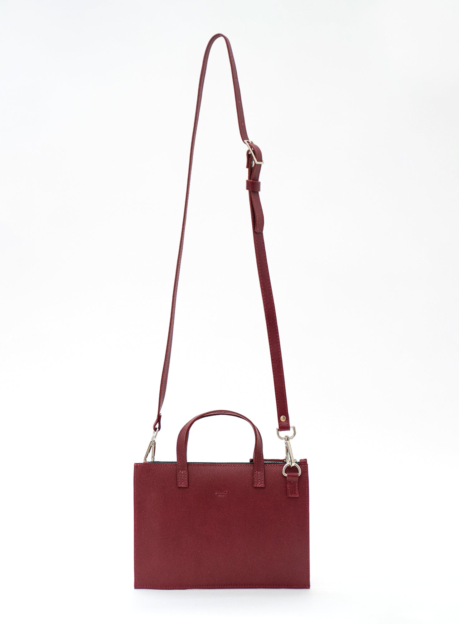 CROSSBODY_POUCH_LEYAN_BORDEAUX_Designed_in_Berlin_Made_to_last_Handmade_in_Poland.