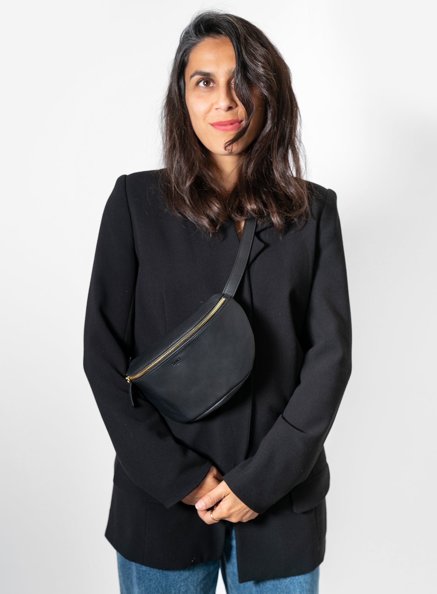 HIP BAG CAN BLACK GOLD