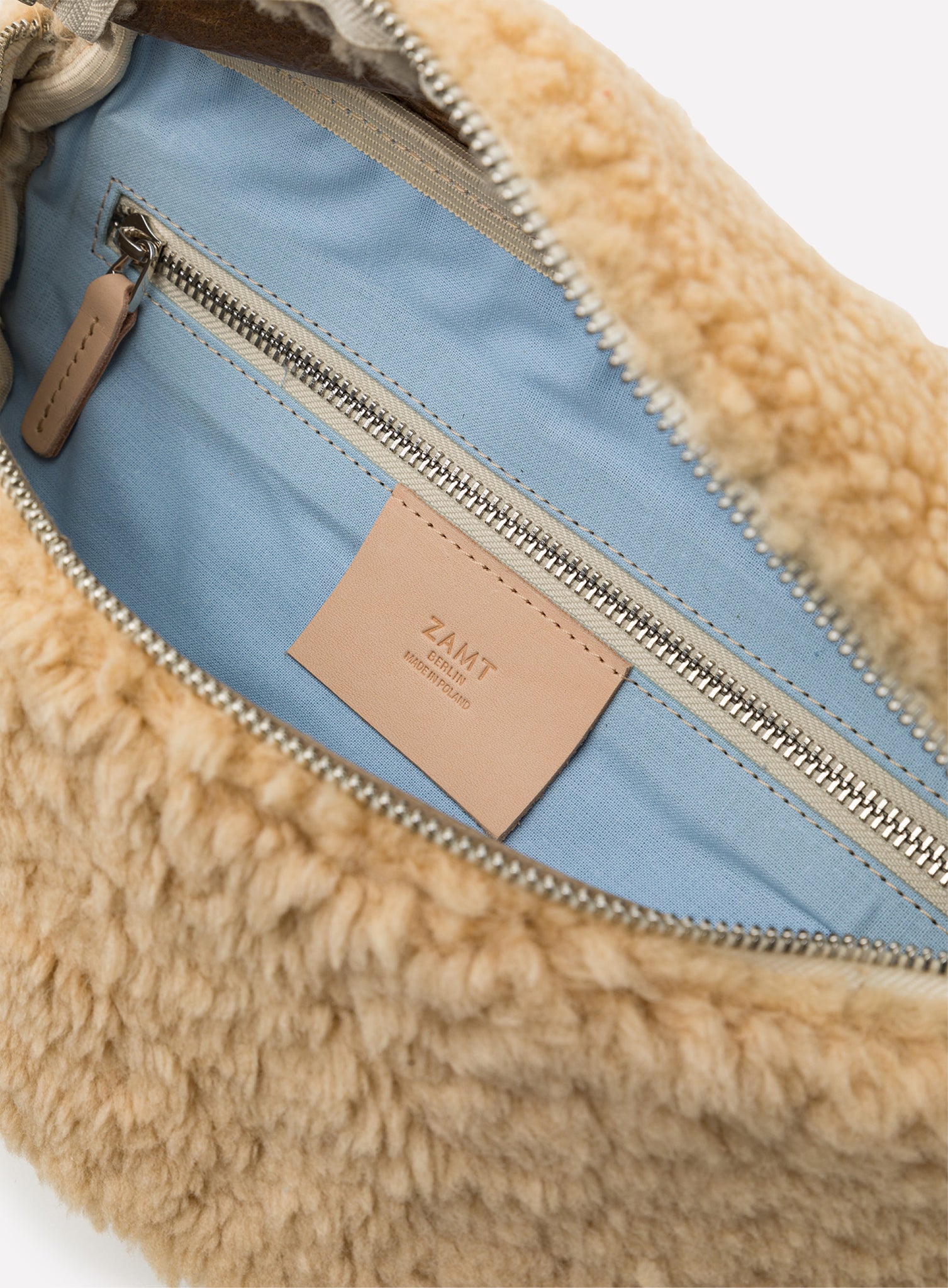HIP_BAG_DJANGO_Shearling_NATURAL_Designed_in_Berlin_Made_to_last_Handmade_in_Poland