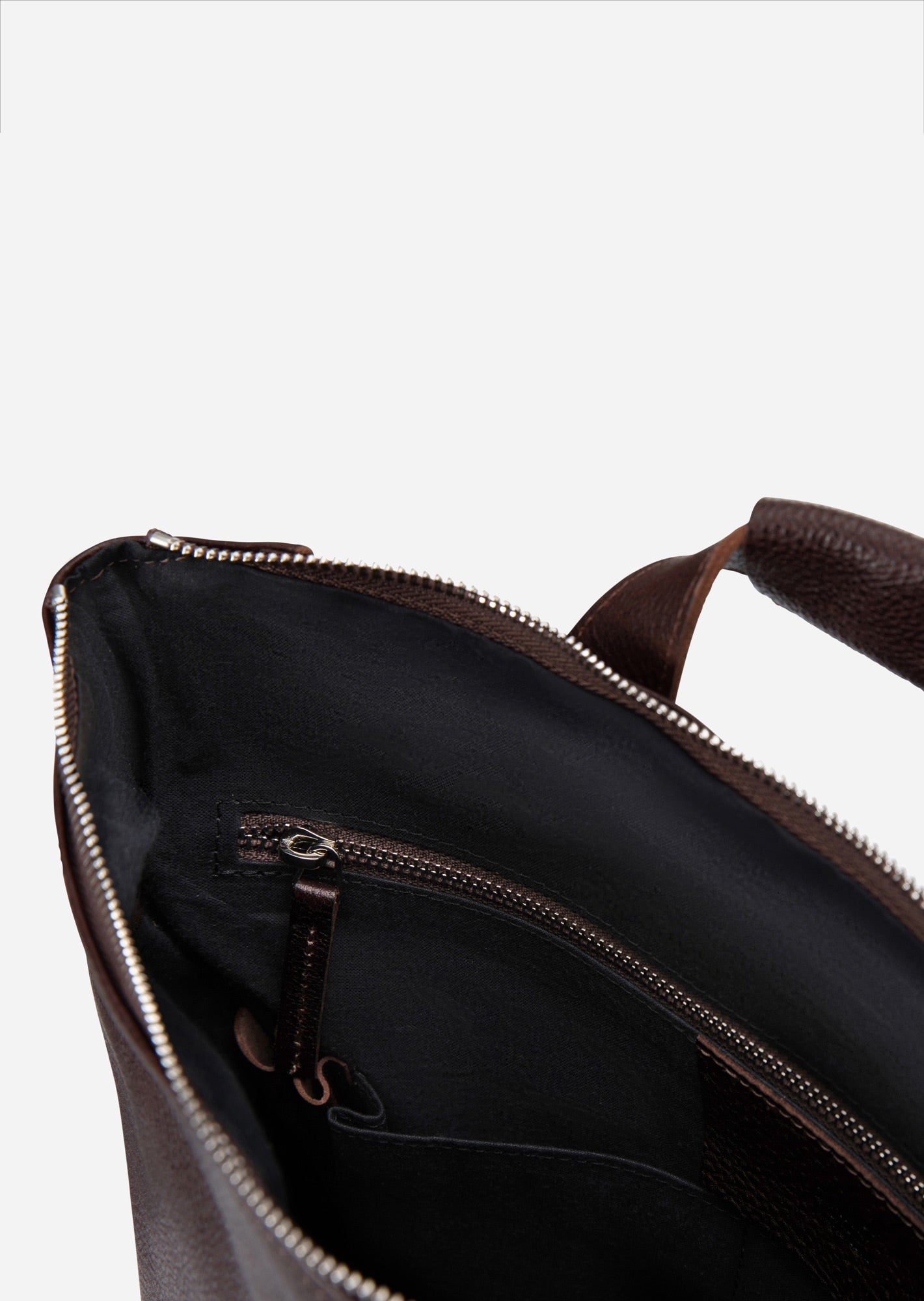 TOTE_BACKPACK_ELLIOT_BROWN_Designed_in_Berlin_Made_to_last_Handmade_in_Poland.