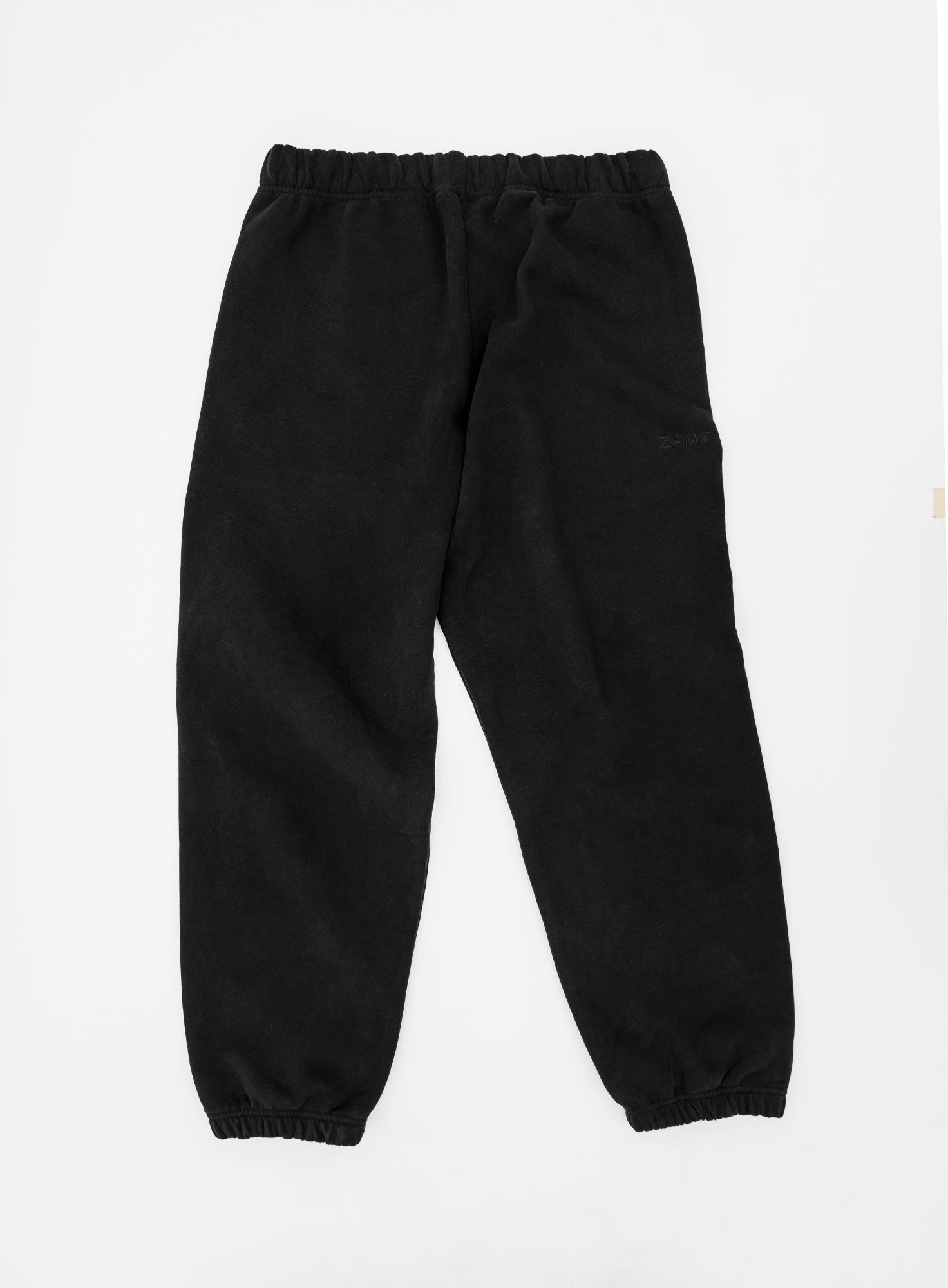 FAVORITE_03_SWEATPANTS_BLACK_Designed_in_Berlin_Made_to_last_Handmade_in_Poland.