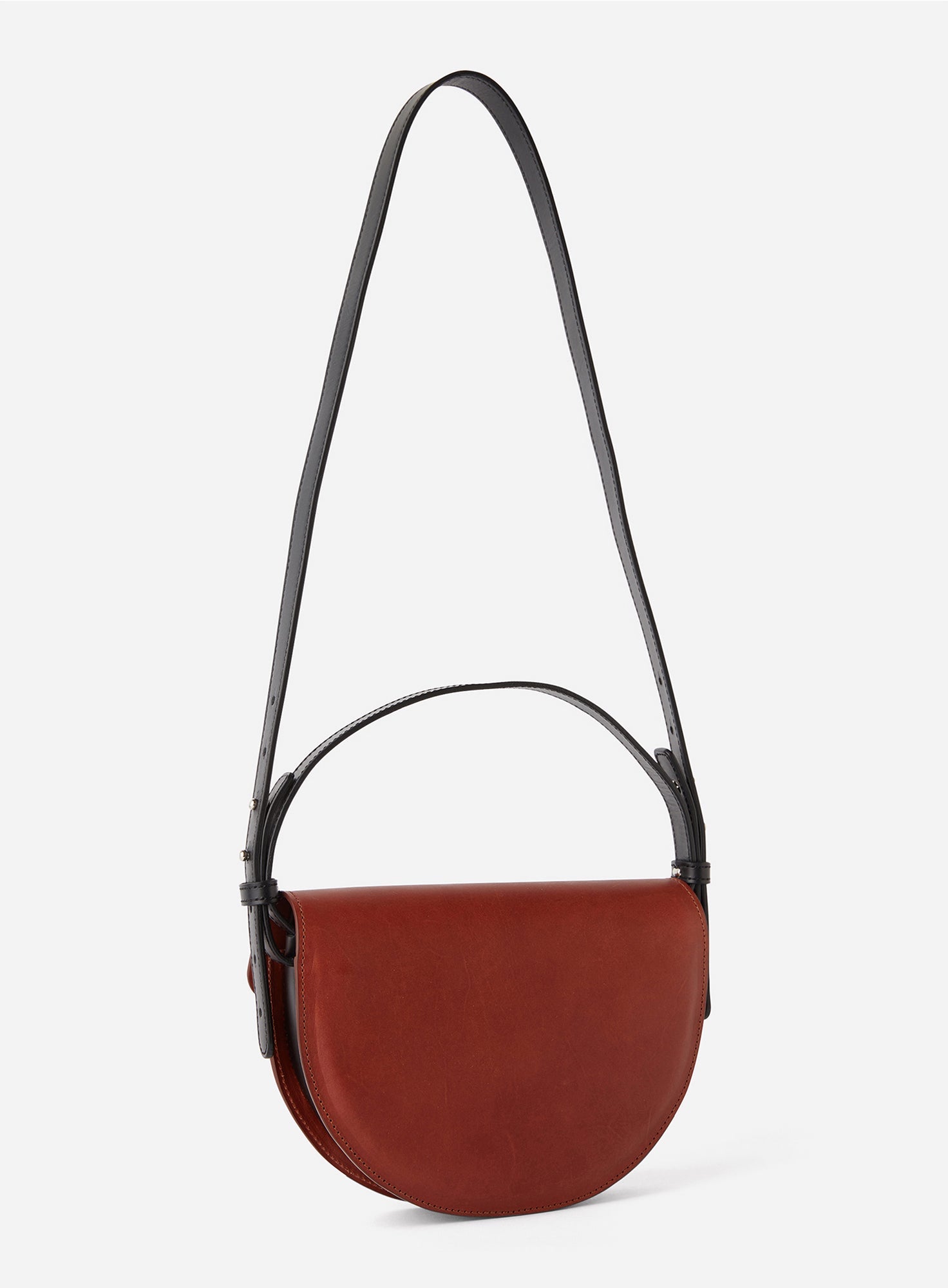 SADDLE_Bag_MAVI_Cognac_Designed_in_Berlin_Made_to_last_Handmade_in_Poland.