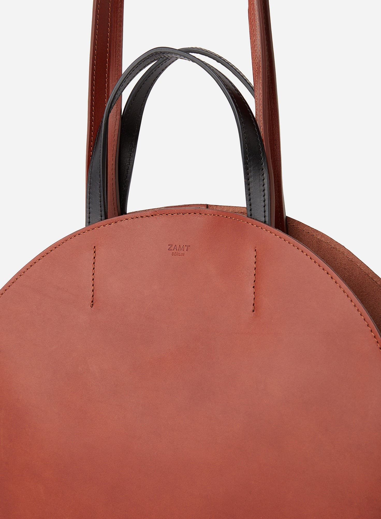 ROUND_Bag_Myra_COGNAC_Designed_in_Berlin_Made_to_last_Handmade_in_Portugal.
