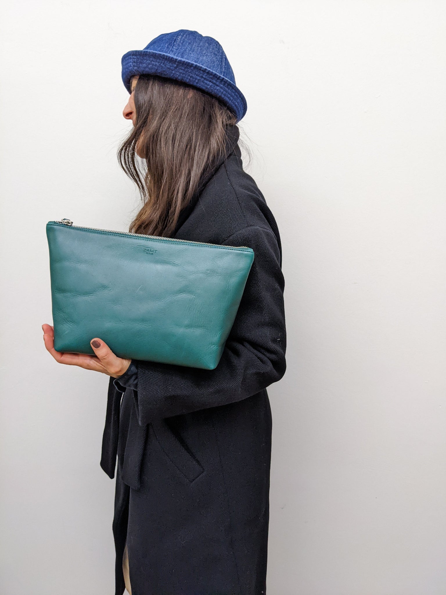 TOILETRY_Bag_YUMA_GREEN_Designed_in_Berlin_Made_to_last_Handmade_in_Turkey.