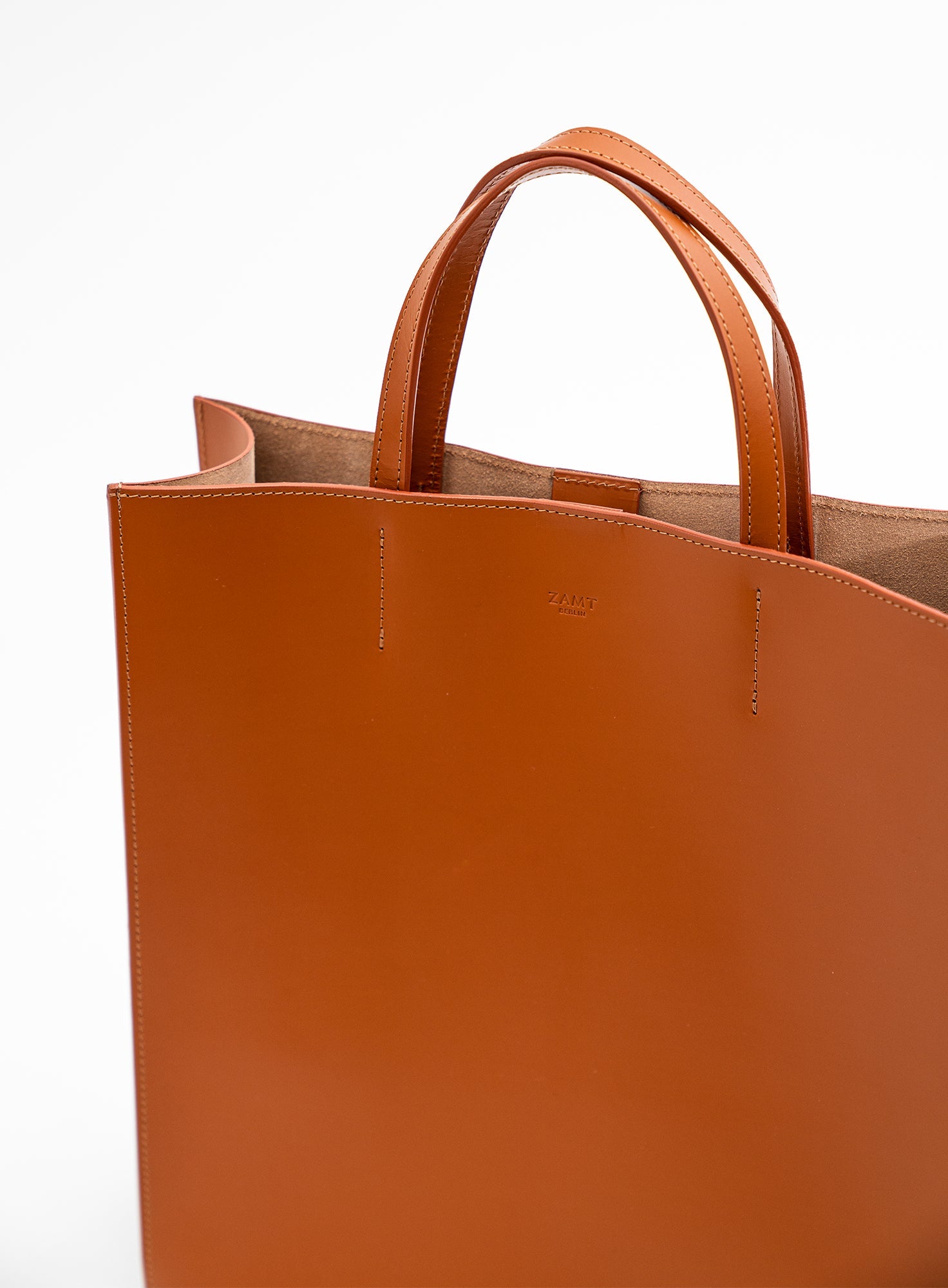 CONTAINER_BAG_FINCH_BRANDY_Designed_in_Berlin_Made_to_last_Handmade_in_Poland.