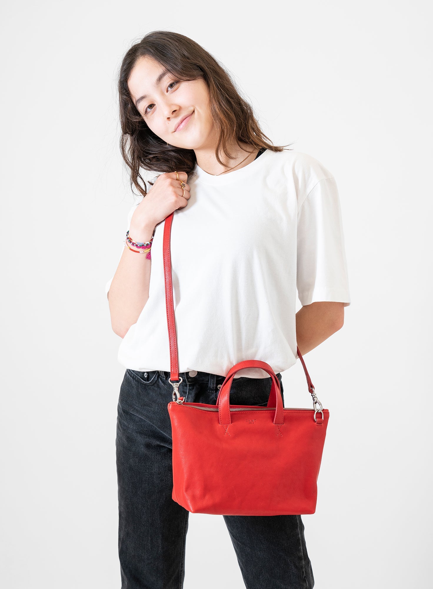 CROSSBODY_ZELIE_RED_Designed_in_Berlin_Made_to_last_Handmade_in_TURKEY.